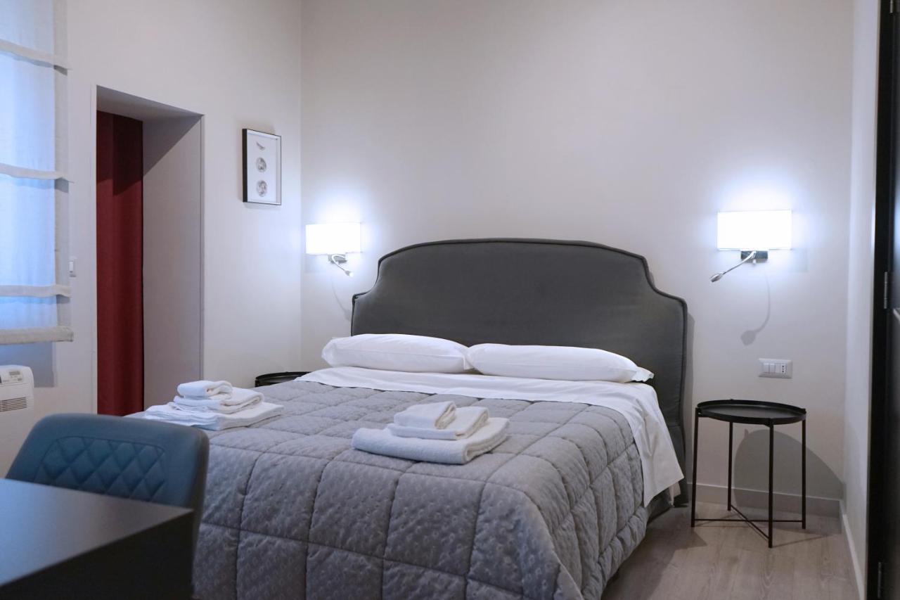 Re Di Smirne By Apulia Accommodation Bari Exterior foto