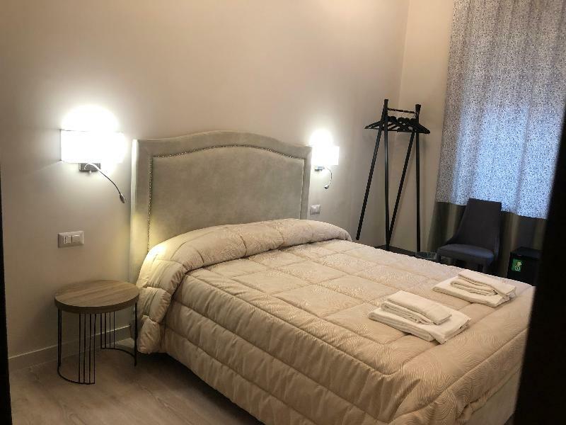 Re Di Smirne By Apulia Accommodation Bari Exterior foto